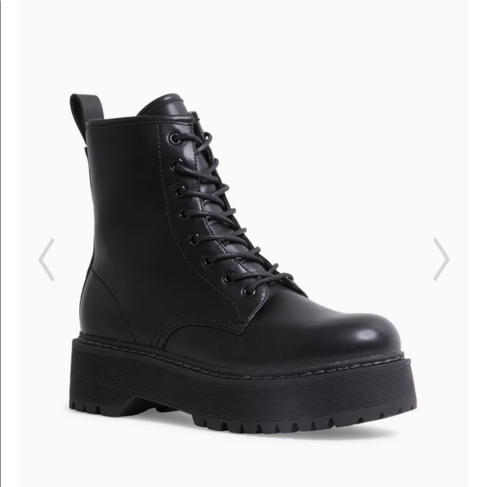 Bettyy black boots (booties) by Steve Madden